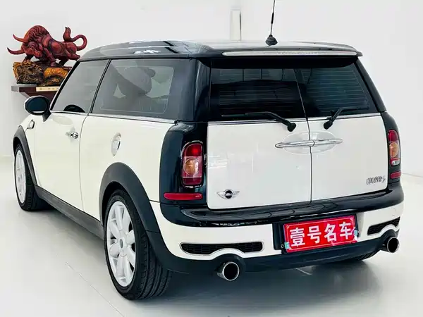 MINI Clubman 2010