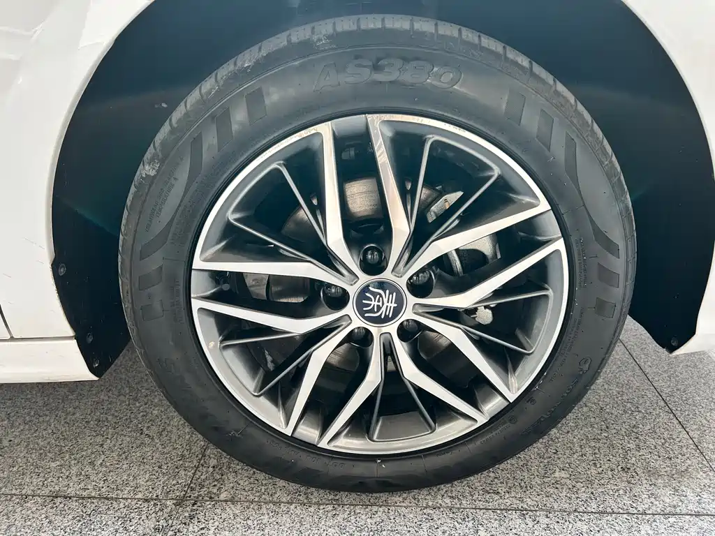 BYD Qin PLUS 2023 — фото 14