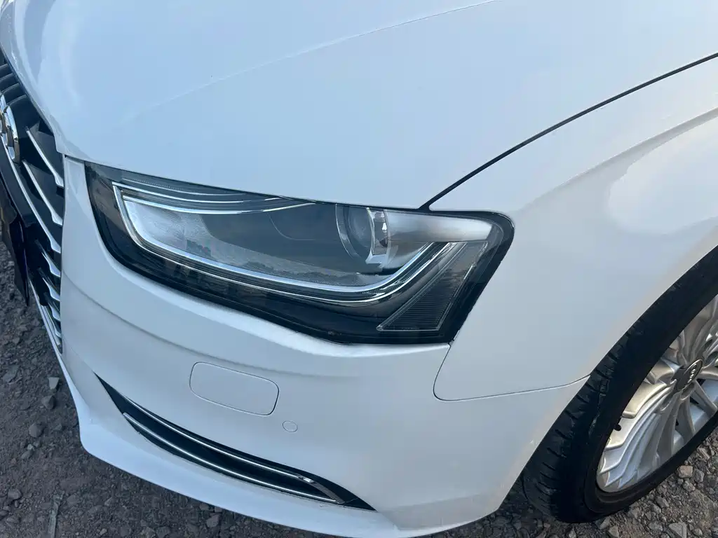 Audi A4L 2016