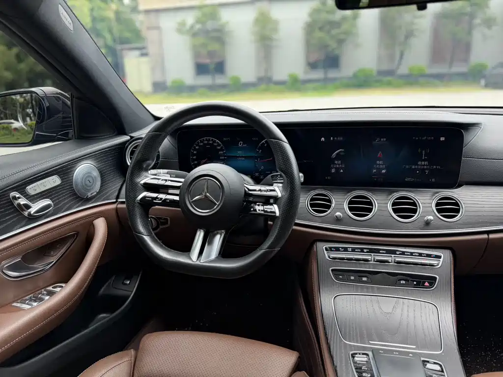 Mercedes-Benz E-Class 2020 — фото 10