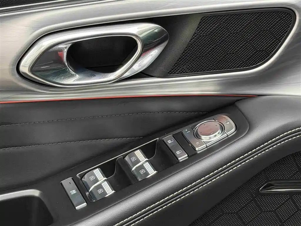 GAC Motor Trumpchi GS8 2023 — фото 23