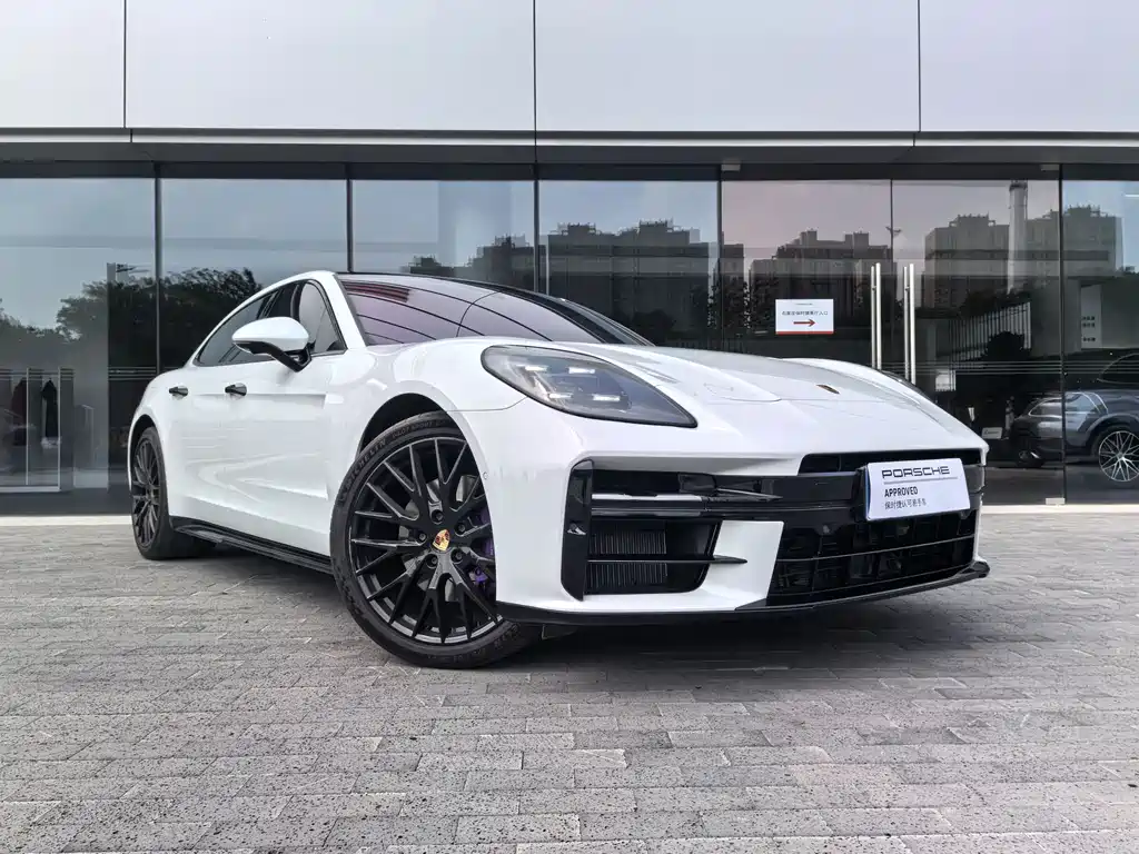 Porsche Panamera 2025 — фото 1