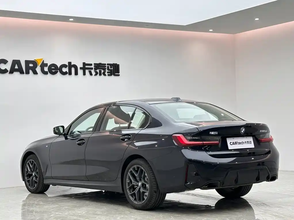 BMW 3 Series 2025