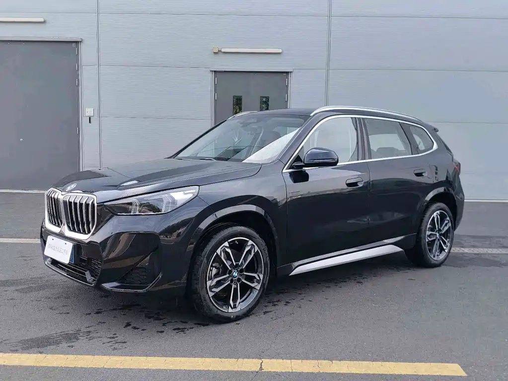BMW X1 2025 — фото 1