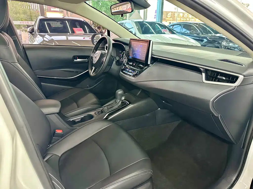 Toyota Corolla 2021 — фото 12