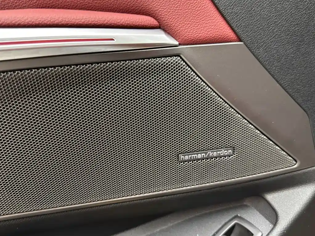 BMW 3 Series 2025 — фото 15