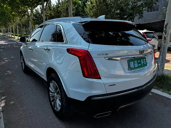 Cadillac XT5 2016
