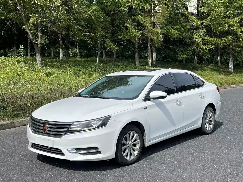 Roewe i6 Classic 2017 — фото 1