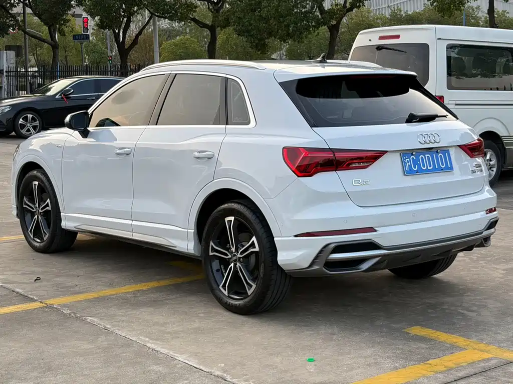 Audi Q3 2022
