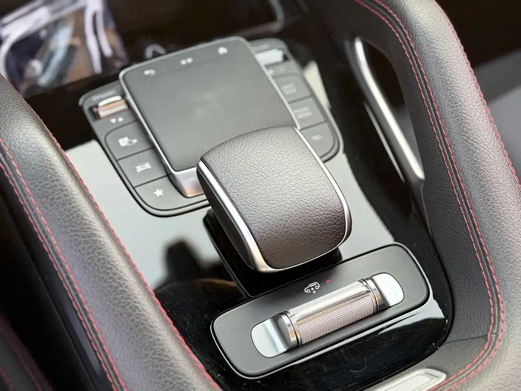Mercedes-Benz GLE AMG 2025 — фото 15