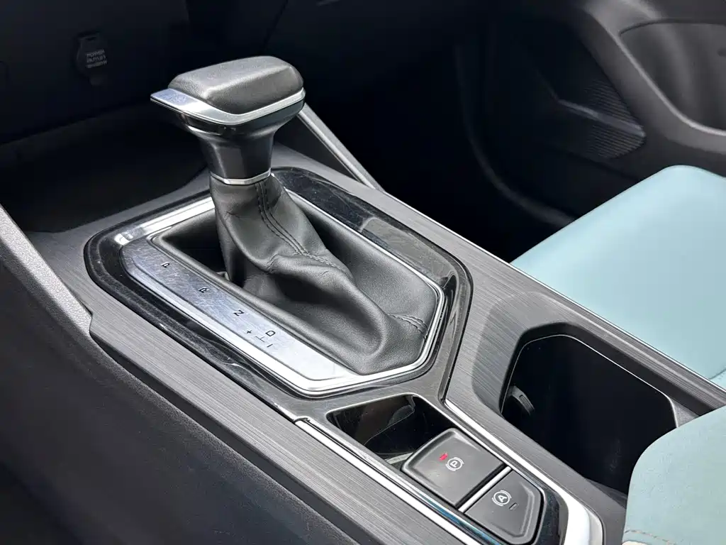 Geely Emgrand S 2023 — фото 8