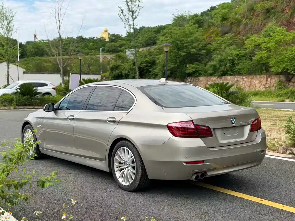 BMW 5 Series 2016 — фото 4