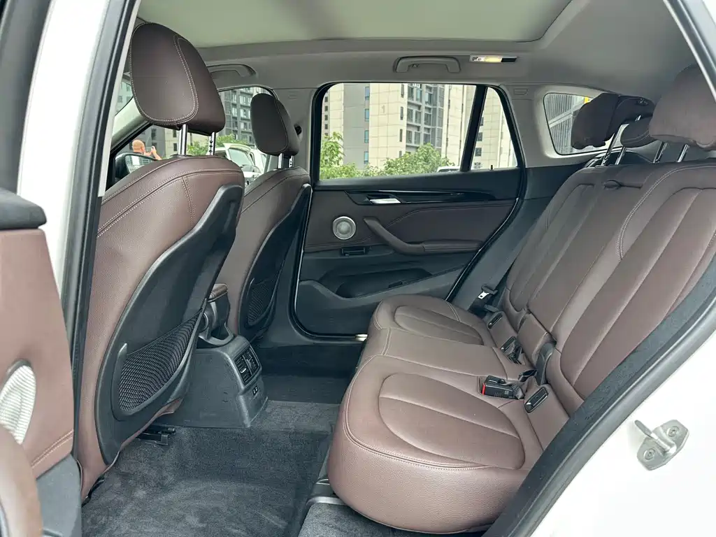 BMW X1 2021 — фото 10
