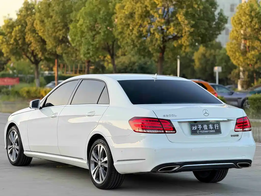 Mercedes-Benz E-Class 2015