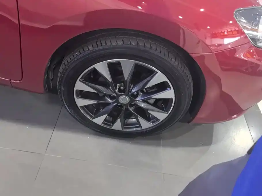 Nissan Tiida 2018