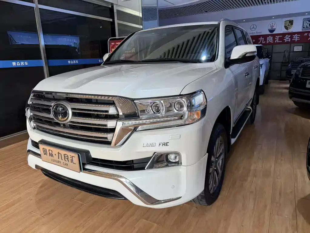 Toyota Land Cruiser 2019 — фото 3