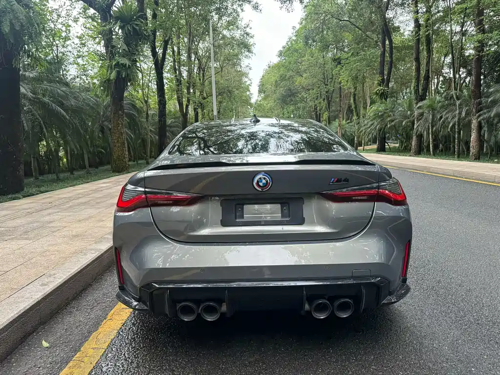 BMW M4 2023 — фото 8
