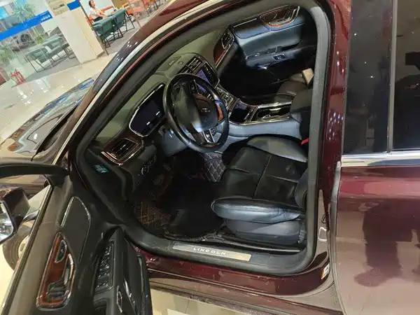 Lincoln Continental 2021