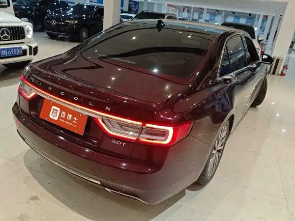 Lincoln Continental 2021