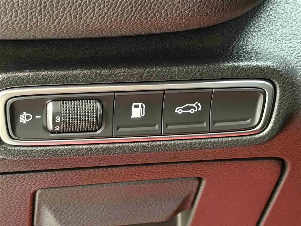 GAC Motor Trumpchi GS8 2023 — фото 24