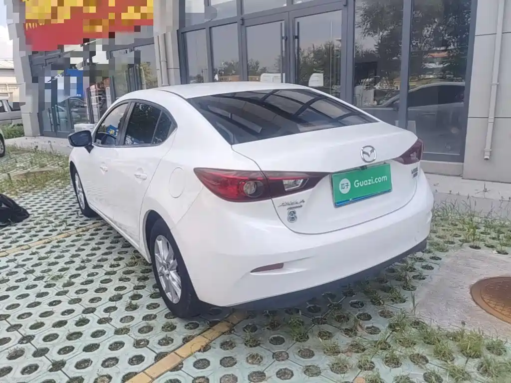 Mazda 3 Axela 2016