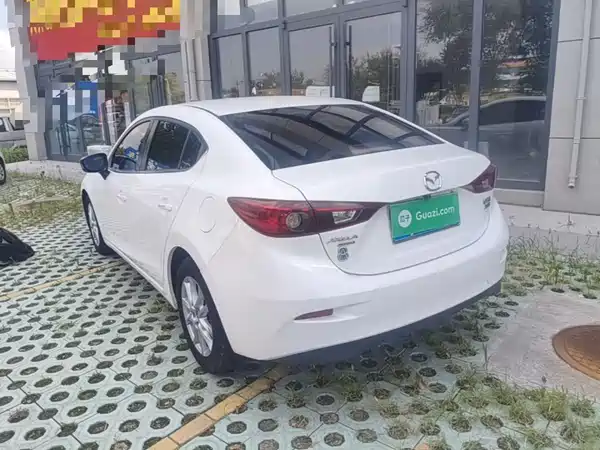 Mazda 3 Axela 2016