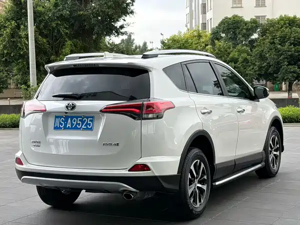 Toyota RAV4 2018