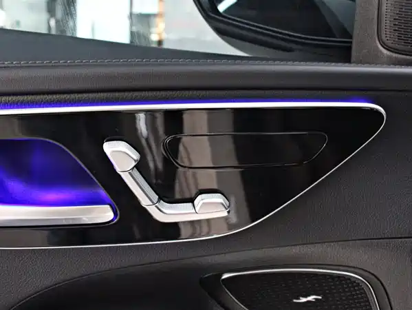 Mercedes-Benz C-Class 2022