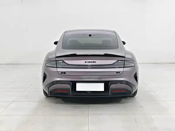 Xiaomi SU7 2025