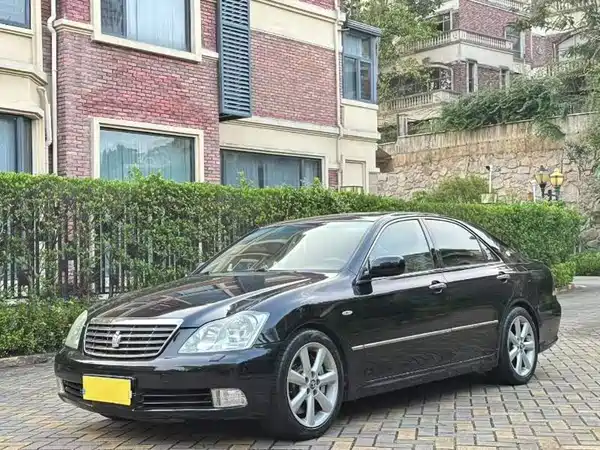 Toyota Crown 2009