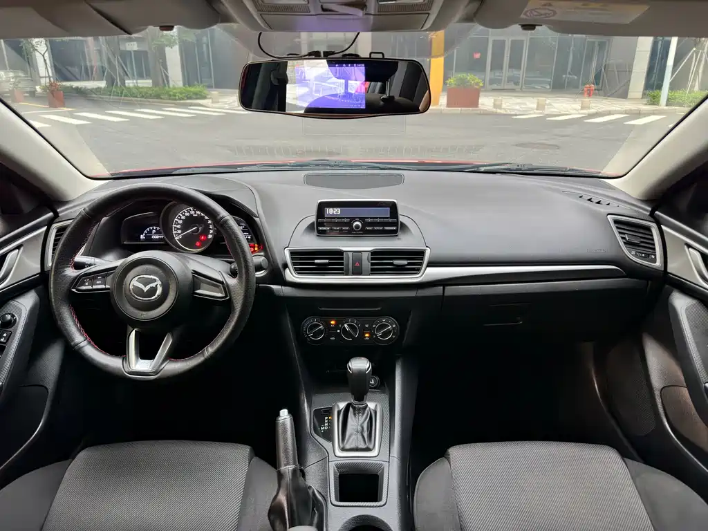 Mazda 3 Angkesela 2017 — фото 13