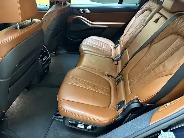 BMW X7 2019