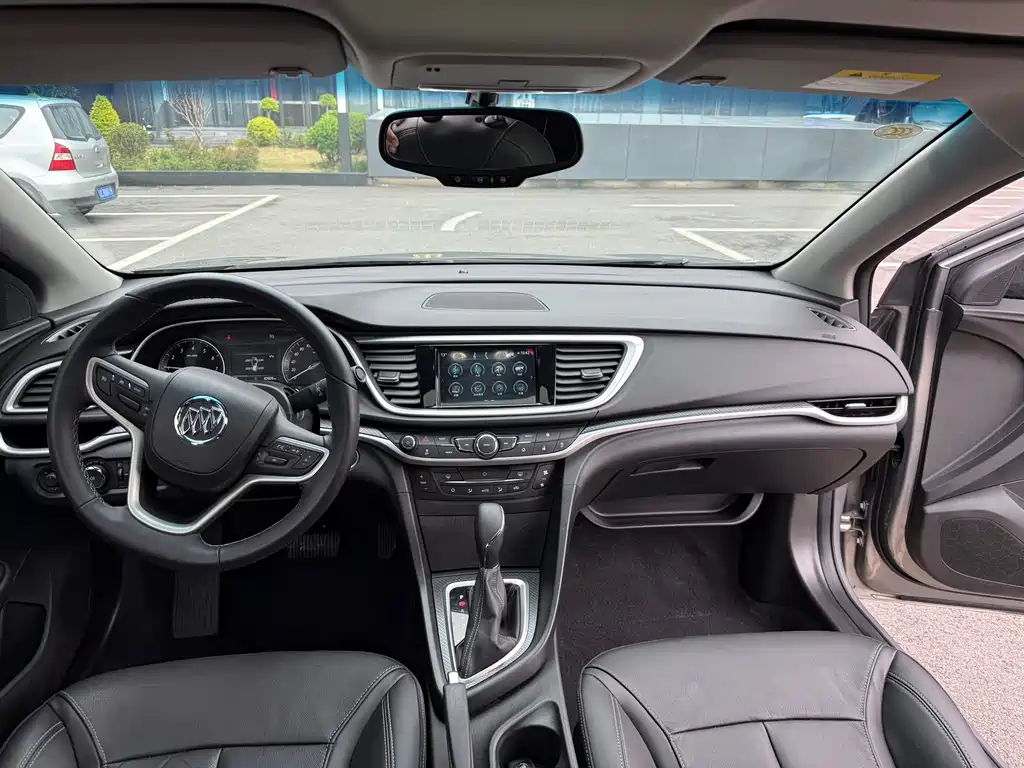 Buick Excelle 2019 — фото 14
