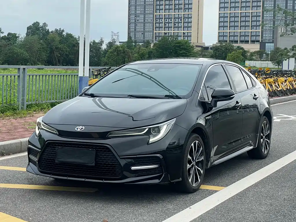 Toyota Levin 2021 — фото 1