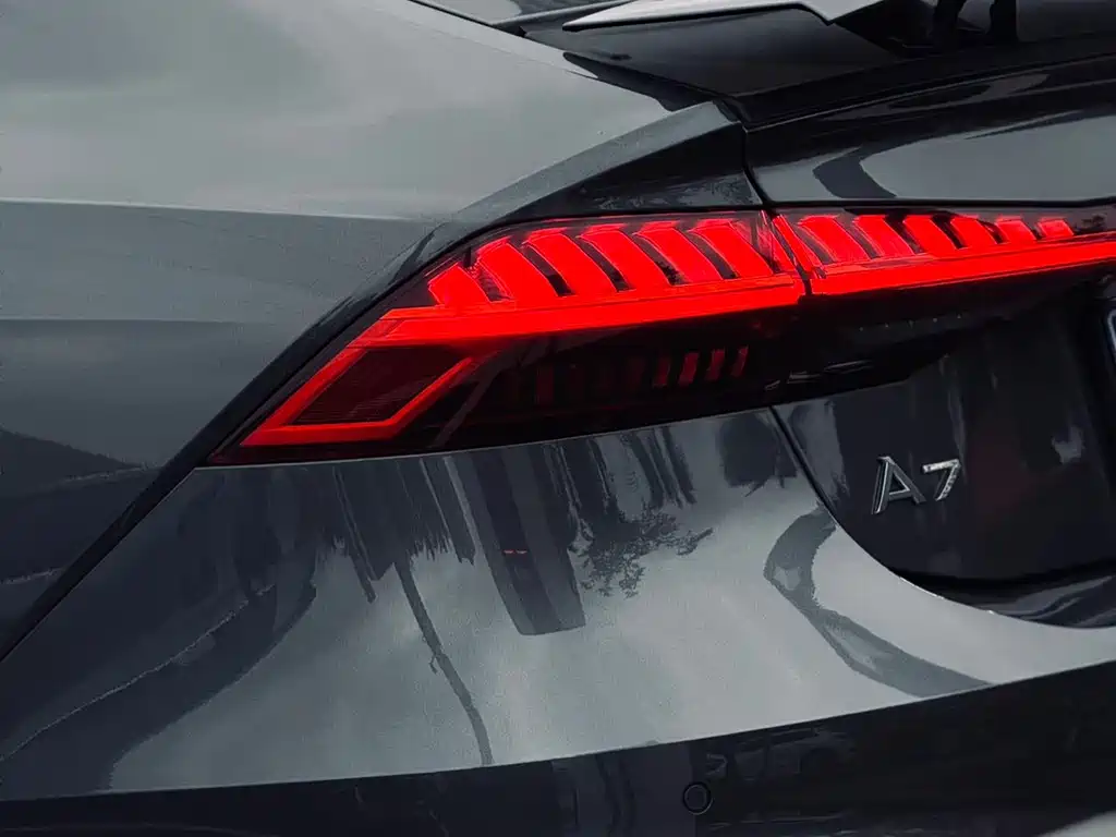 Audi A7 2024 — фото 16