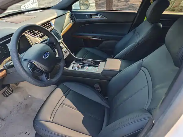 Ford Taurus 2017