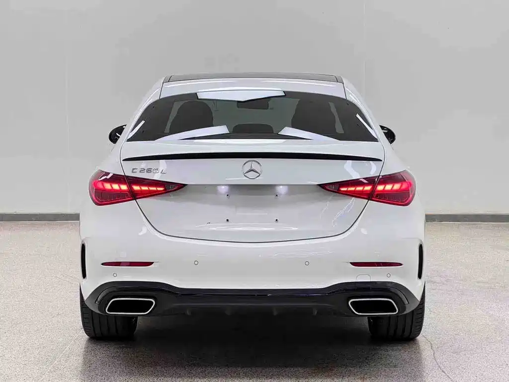 Mercedes-Benz C-Class 2024 — фото 27