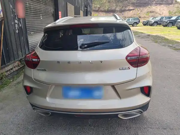 Geely Emgrand GS 2021