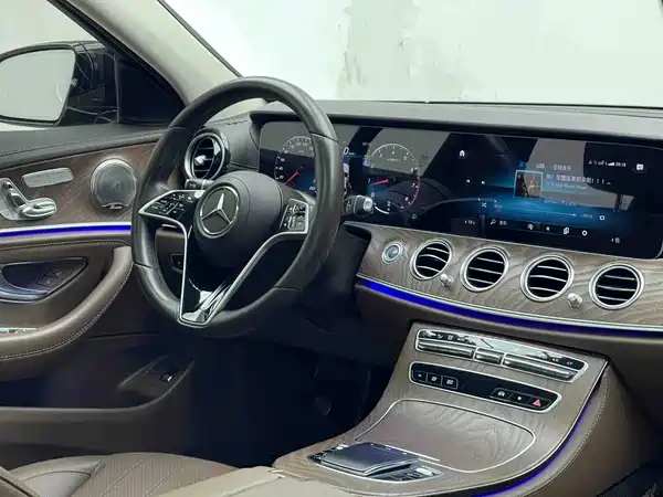 Mercedes-Benz E-Class 2021