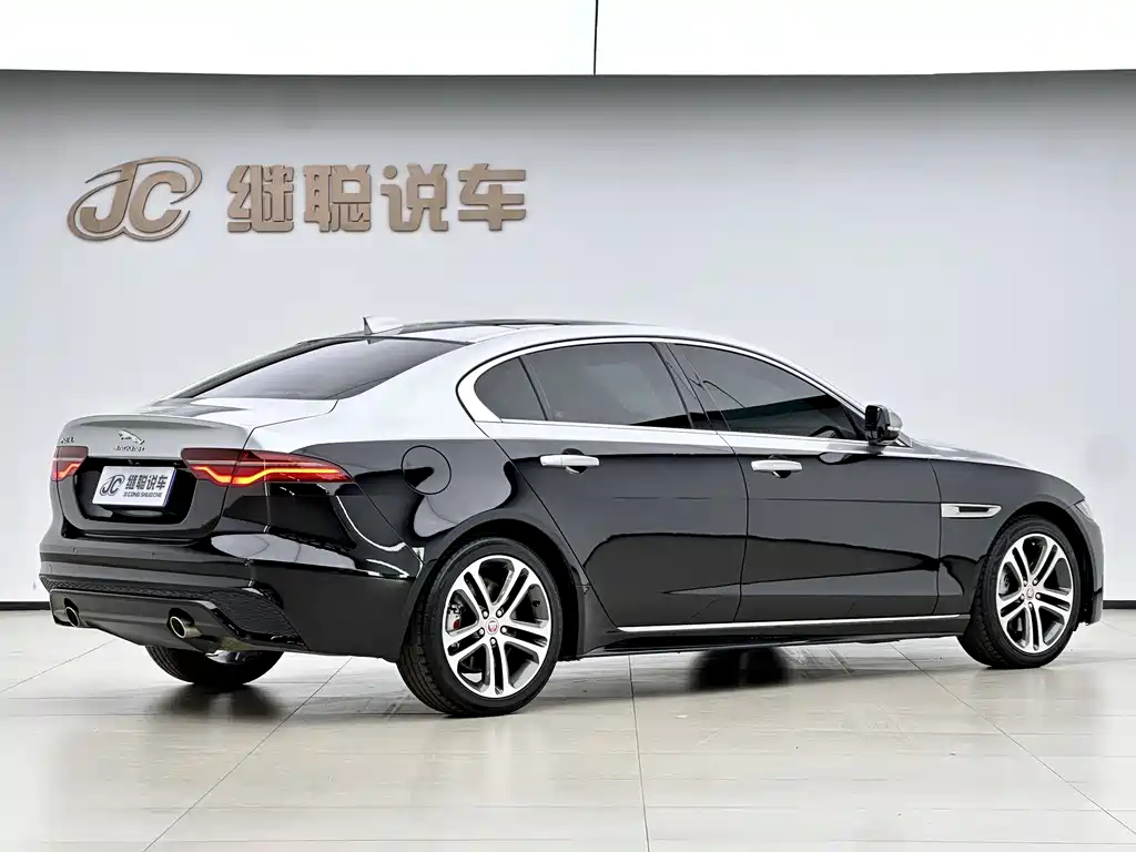 Jaguar XEL 2021 — фото 10