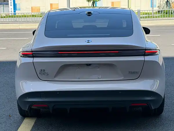 NIO ET5 2024