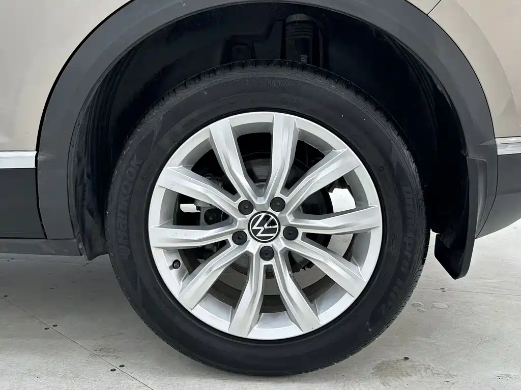 Volkswagen T-Roc 2022 — фото 16