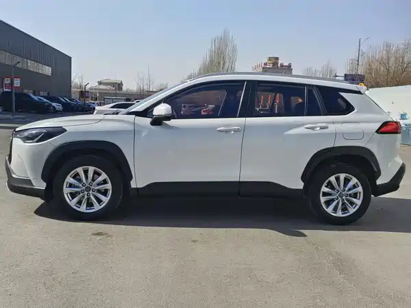 Toyota Corolla Cross 2023