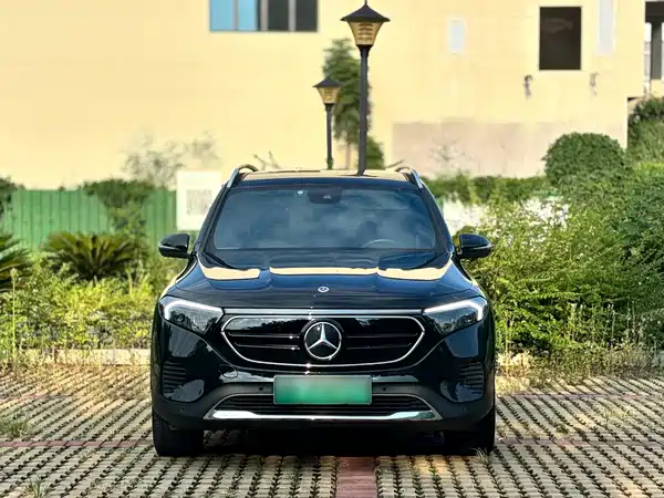 Mercedes-Benz EQB 2022