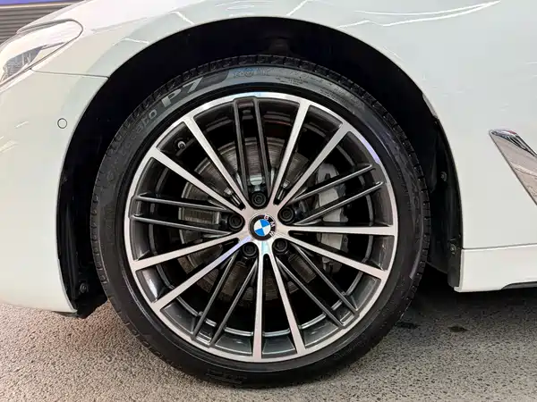BMW 5 Series 2020