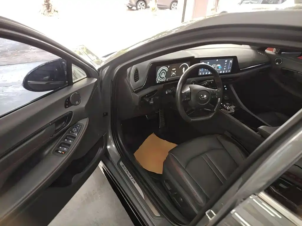 Hyundai Sonata 2020 — фото 16