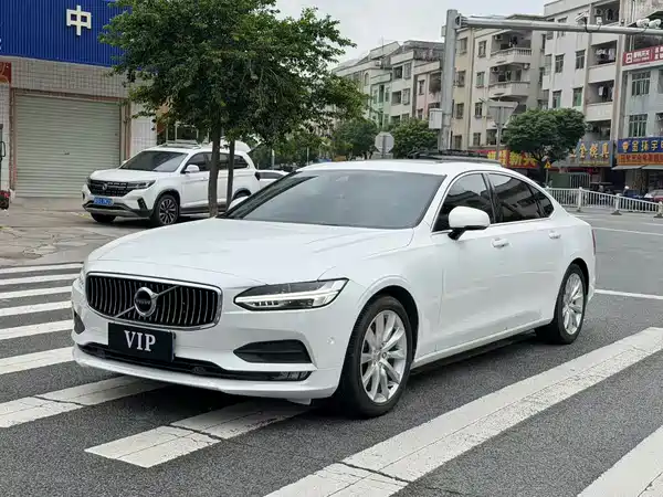 Volvo S90 2017