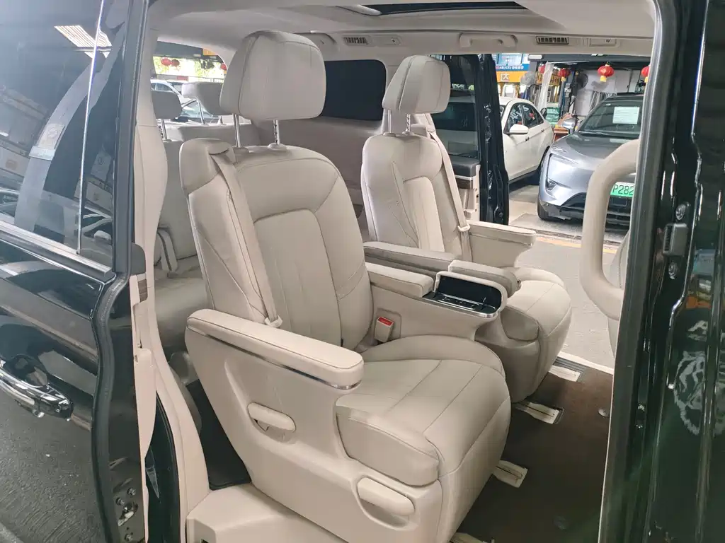 GAC Motor Trumpchi M8 2018 — фото 12