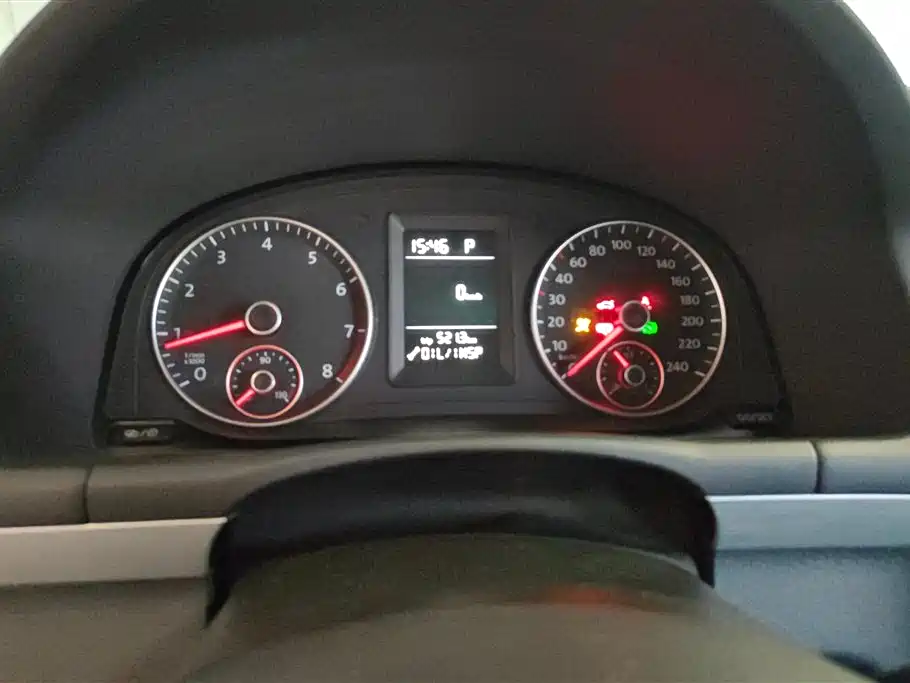 Volkswagen Touran 2015 — фото 14