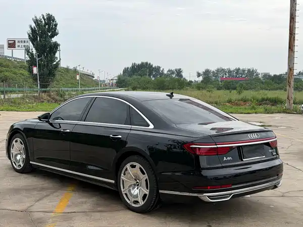 Audi A8 2021